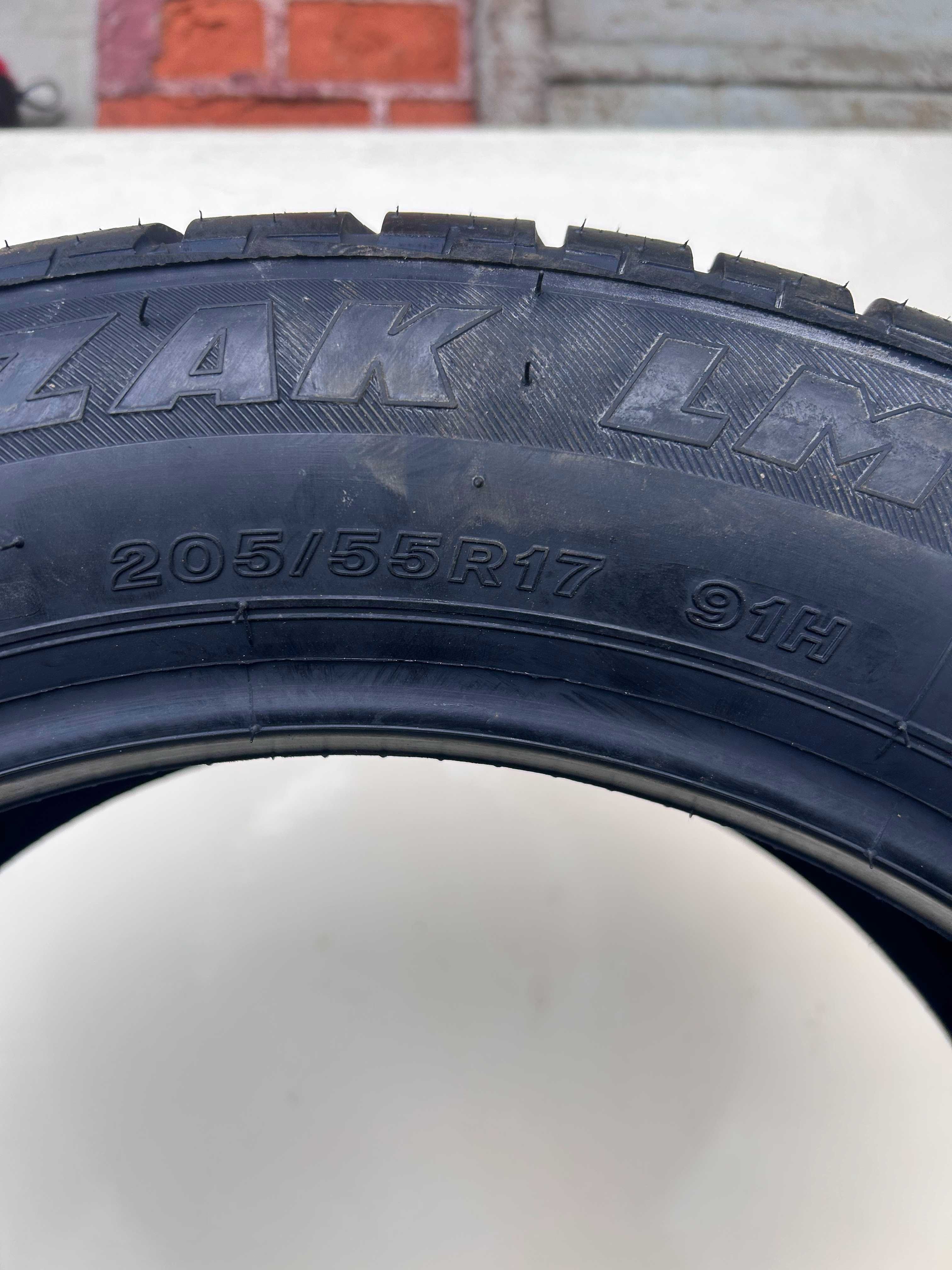4x opony zimowe Bridgestone Blizzak LM-25 I 205/55R17 91H runflat nowe
