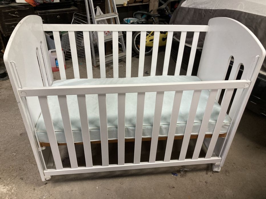 Berço ou caminha para bebé Micuna em bom estado