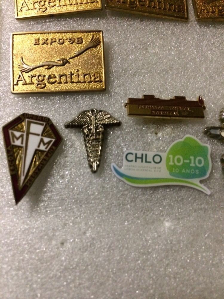 PINS de coleccao variados