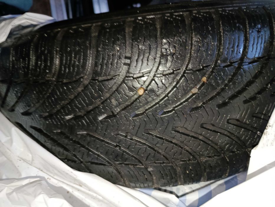 Продам резина зима 205 60 16