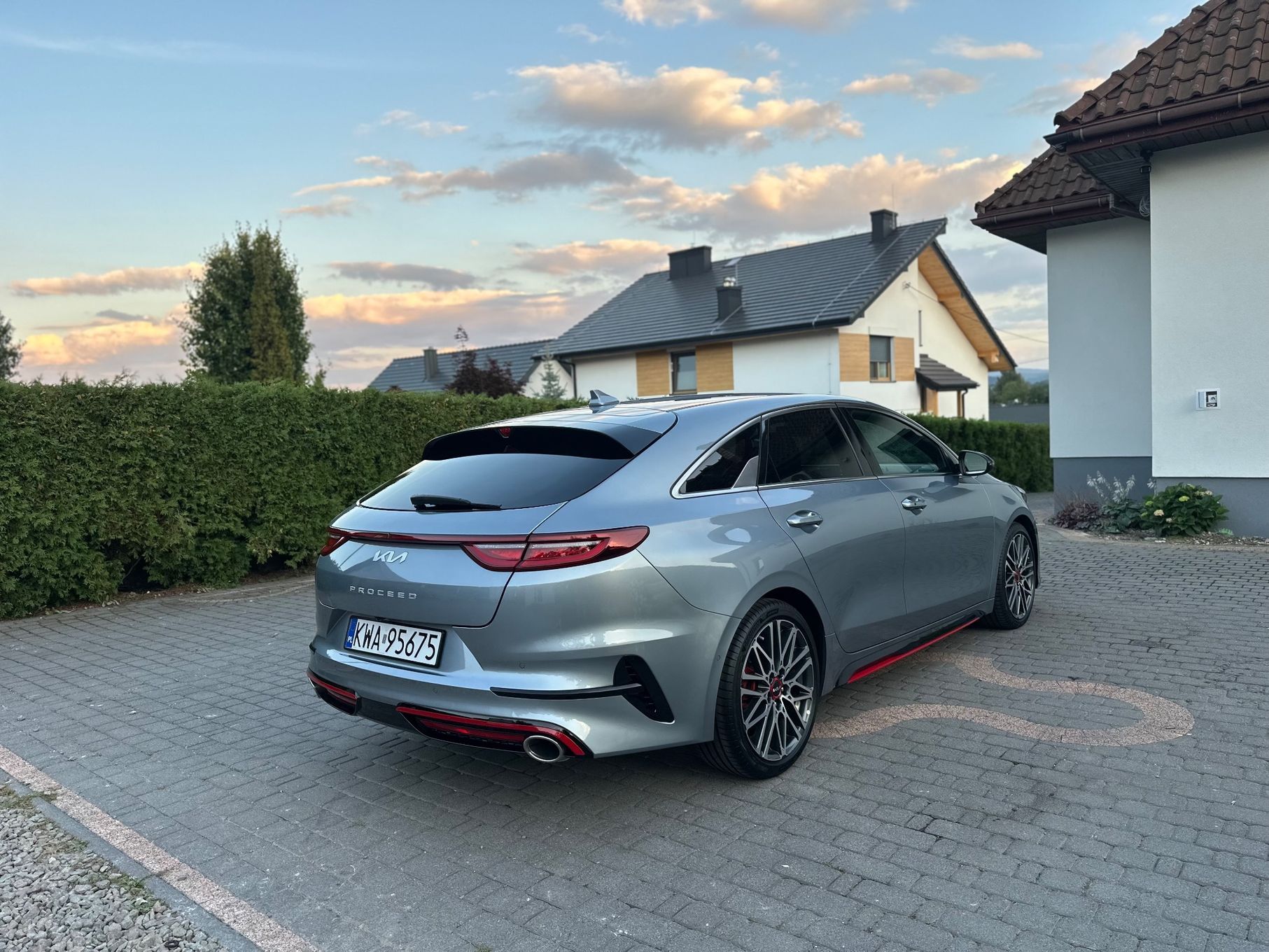 Kia ProCeed GT 1.6 T-GDI 204 KM DCT lunar silver 2022