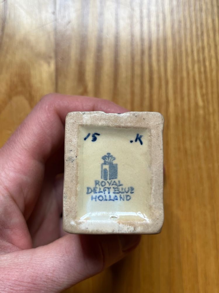 Kolekcjonerski domek KLM Bols Blue Delft Holland nr 15 kamienica