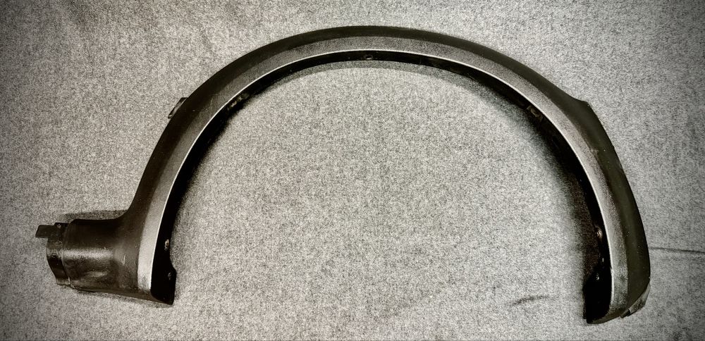 Oryginalny tylny sierp nadkola Vw golf mk2 GTI!