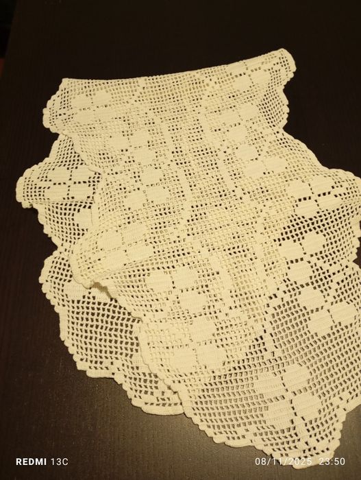 Caminho de mesa em crochê