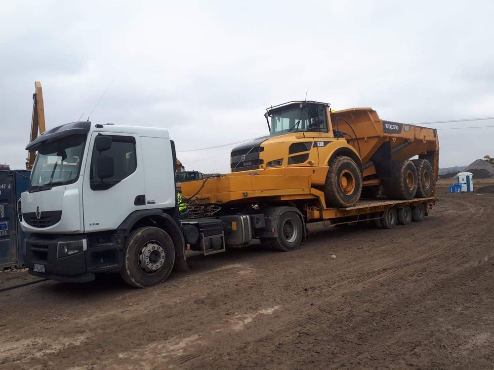 Transport niskopodwoziowy, laweta,maszyn budowlanych,ciągników JCB,CAT