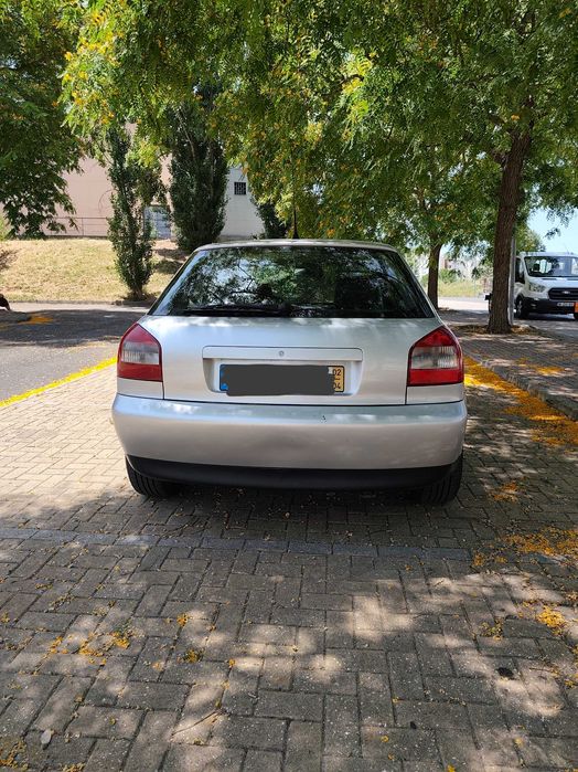 Audi A3 1.9TDi cinzento