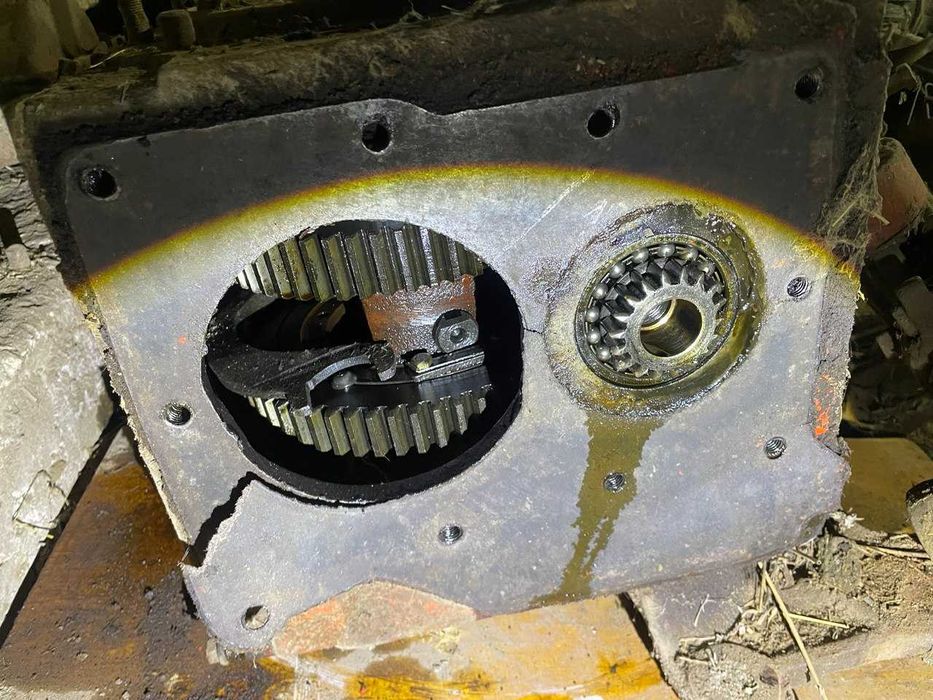 Продам коробку передач в сборе т 25