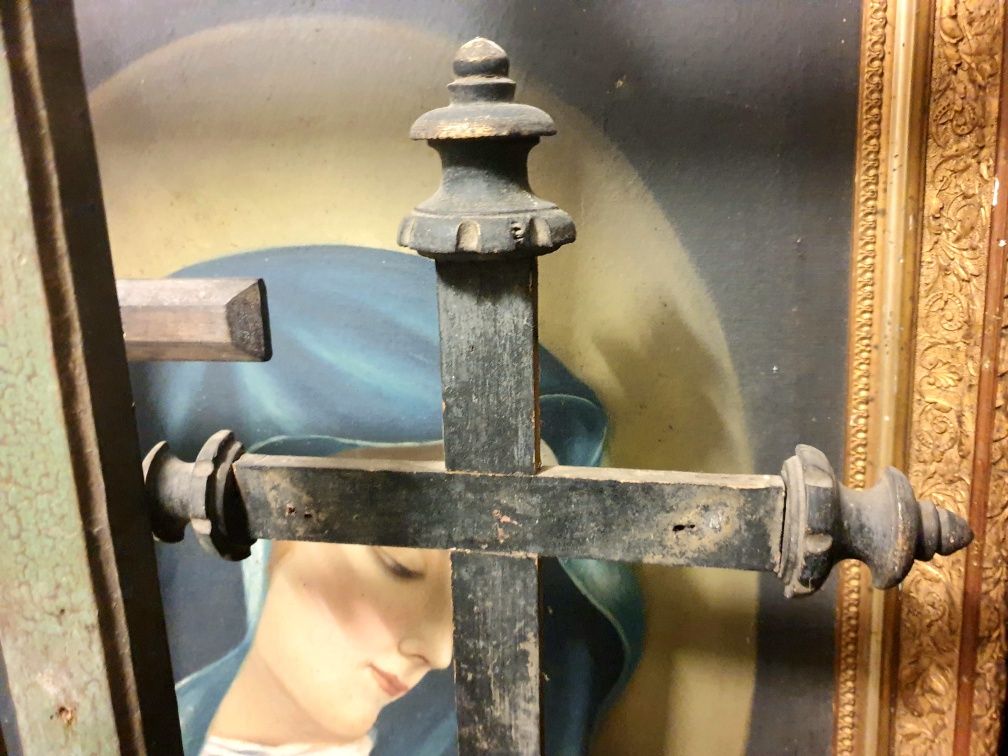 Antigos crucifixos sem Cristos dos Sec. XVIII  e XIX