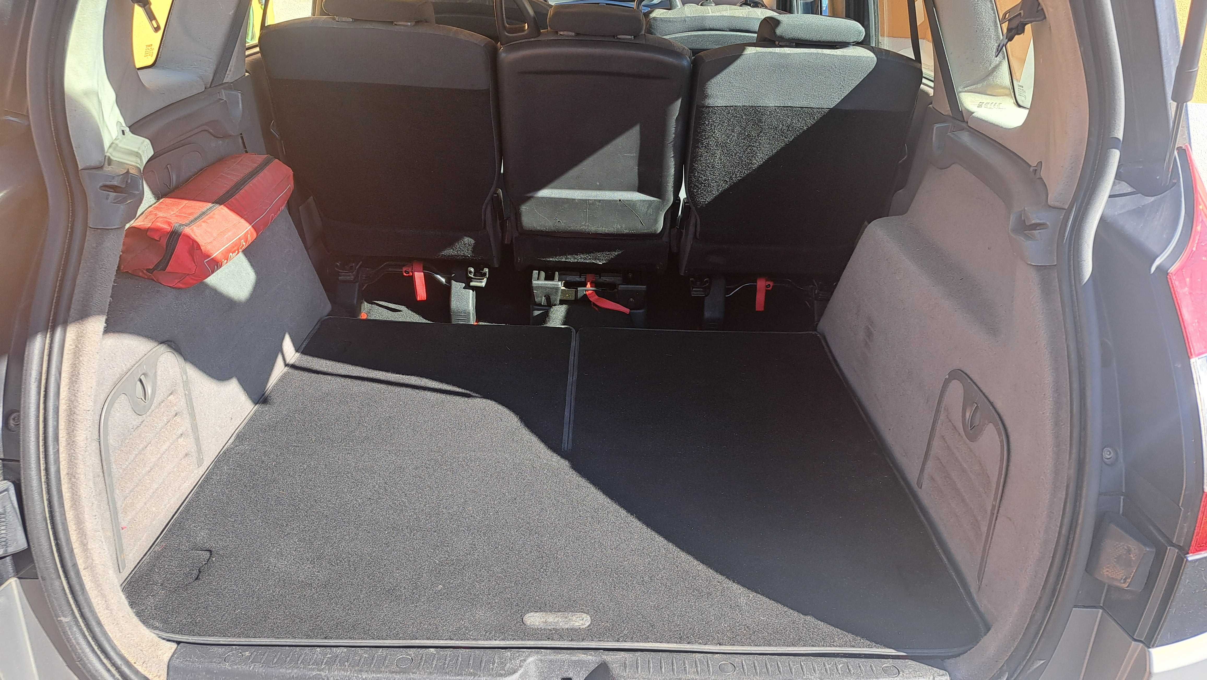 Renault Grand Scenic 1.5 (7 lugares)