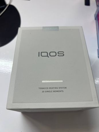Новий без плівки є кількість iQos 2.4 Plus
