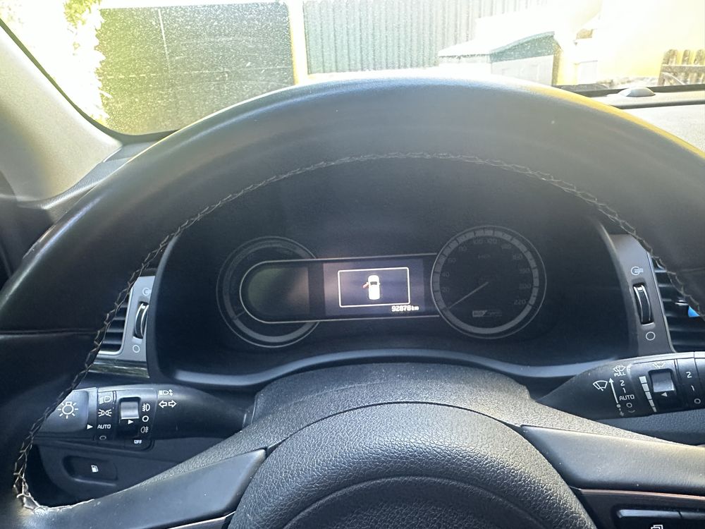 Kia Niro Hibrido / Gasolina  revisoes sempre feitas na marca Kia