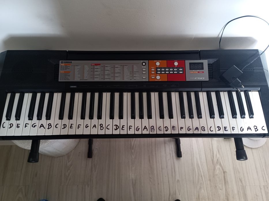 Keyboard Yamaha psr f50