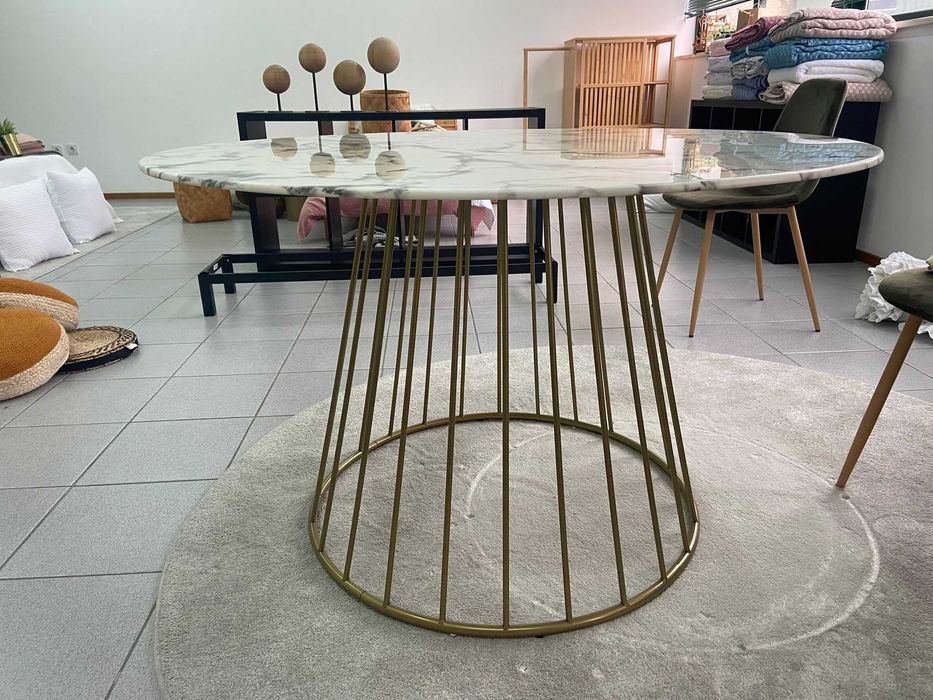 Mesa de jantar redonda