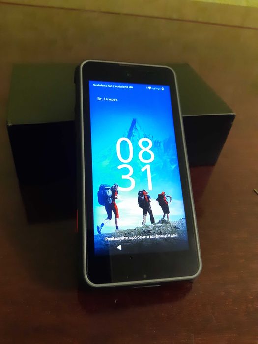 Смартфон UNIWA R4-Plus