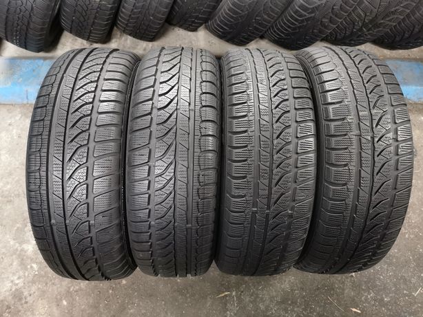 185/60R15 komplet opon zimowych Dunlop