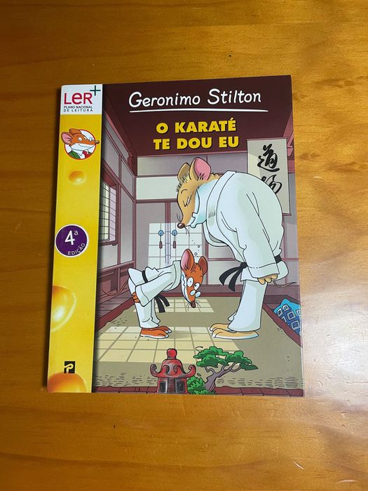 8 livros da coleção Geronimo Stilton