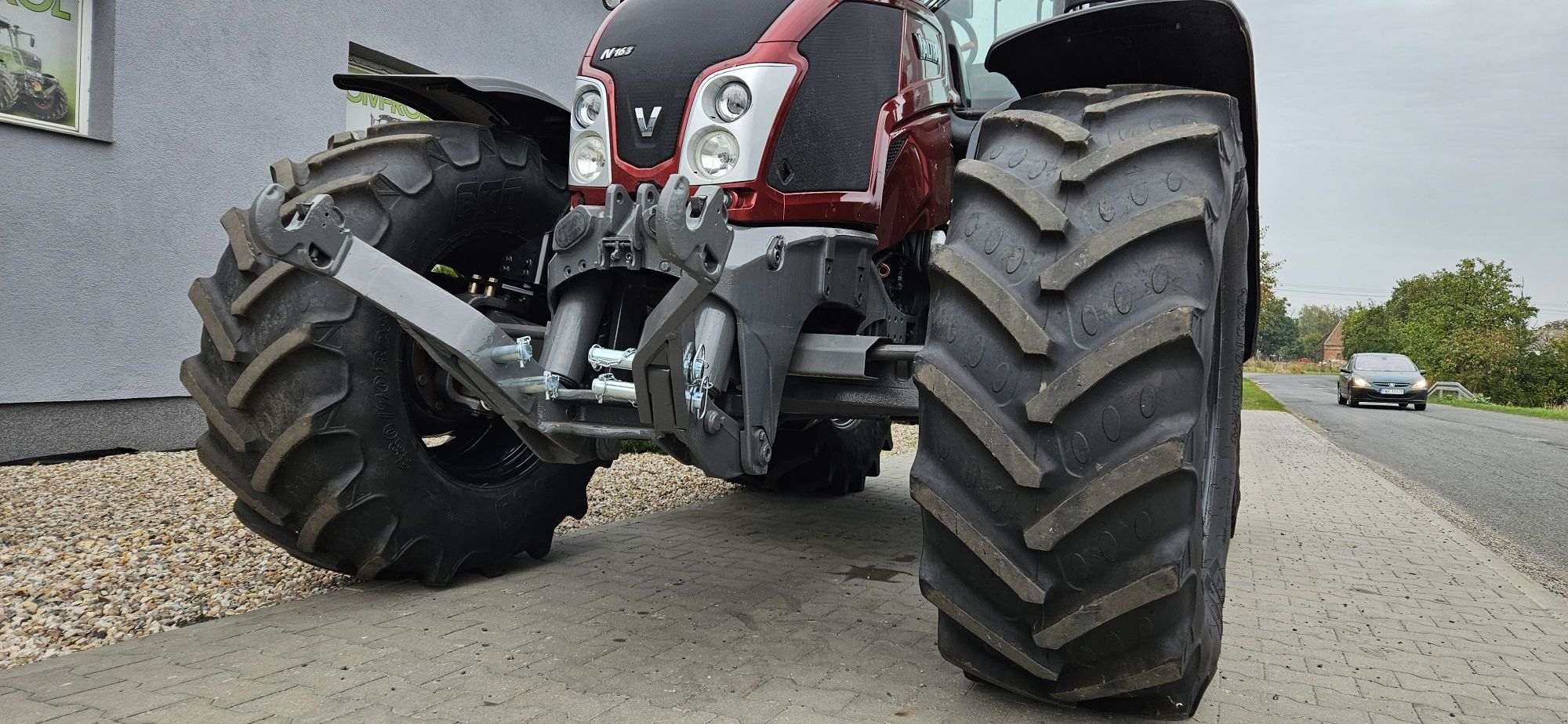 Valtra N163 H5 Versu Pneumatyka 52km/ha