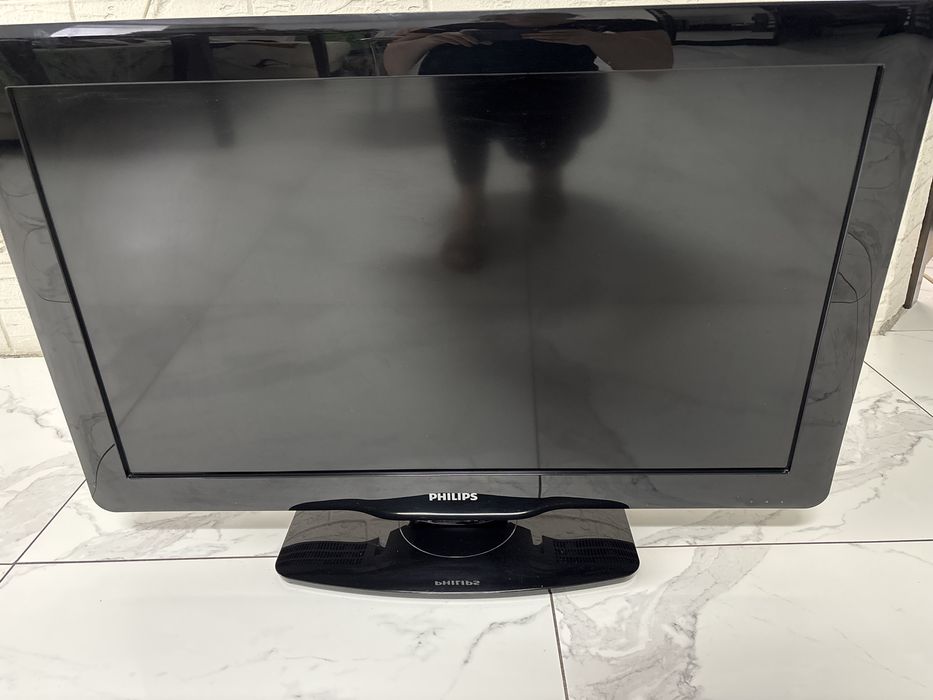 Телевізор Philips 32PFL3605/12