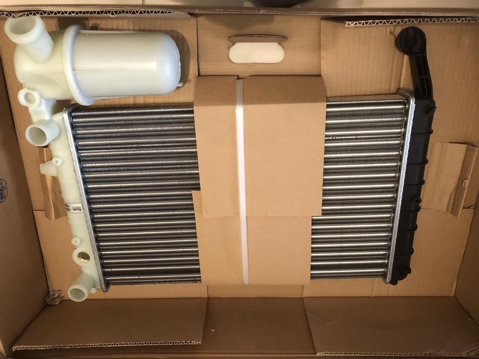 Радіатор для Fiat Tipo Tempra Croma Brava Marea Doblo Punto Fiorino Un