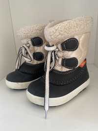 Зимові черевики, чобітки Demar