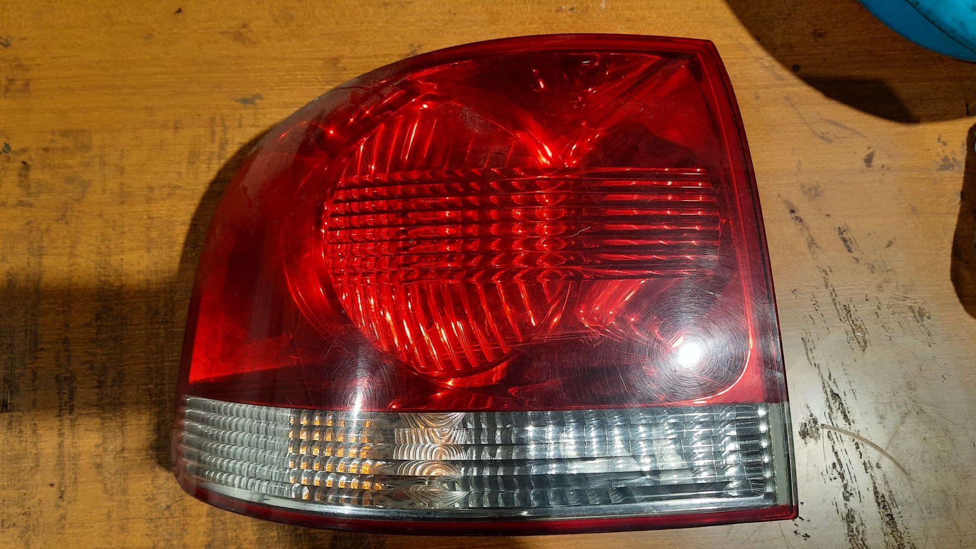 Farol trás esquerdo vw touareg 7L