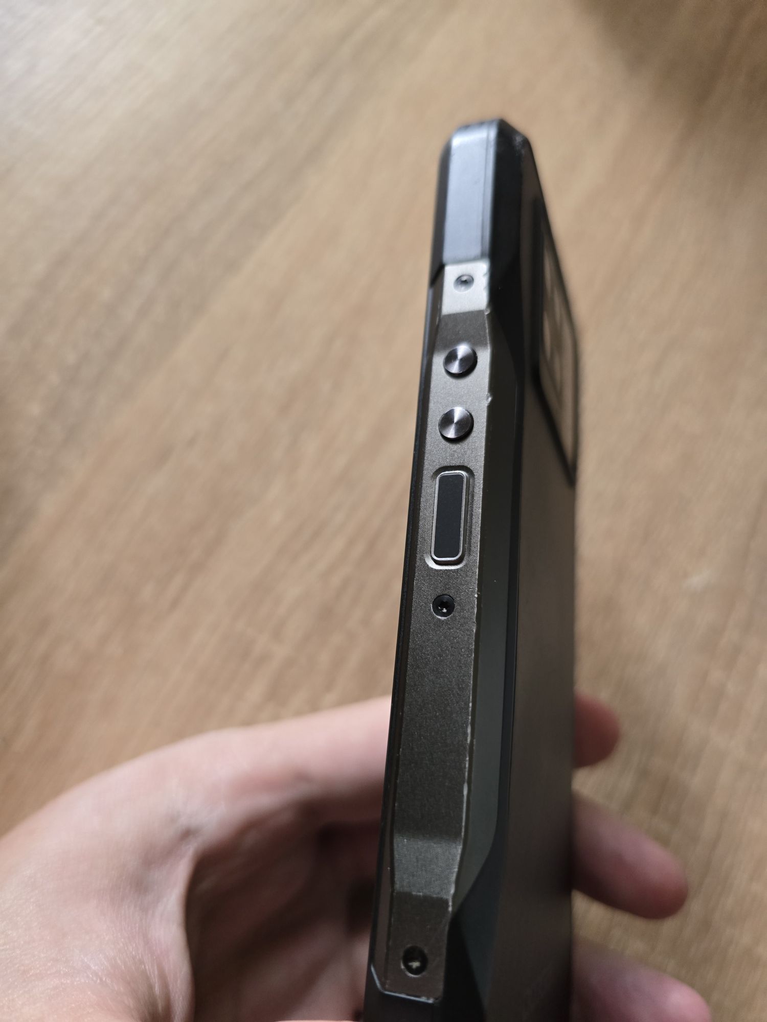 Противоударный Doogee v20 8/256gb