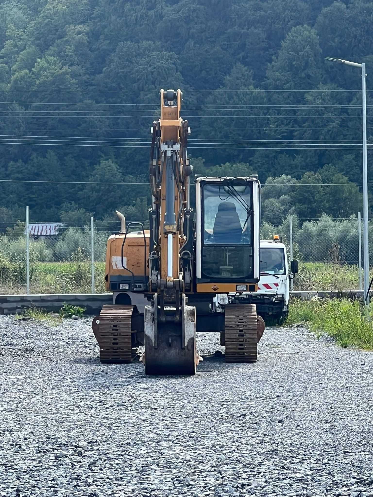 2 экскаватора HITACHI/LIEBHERR