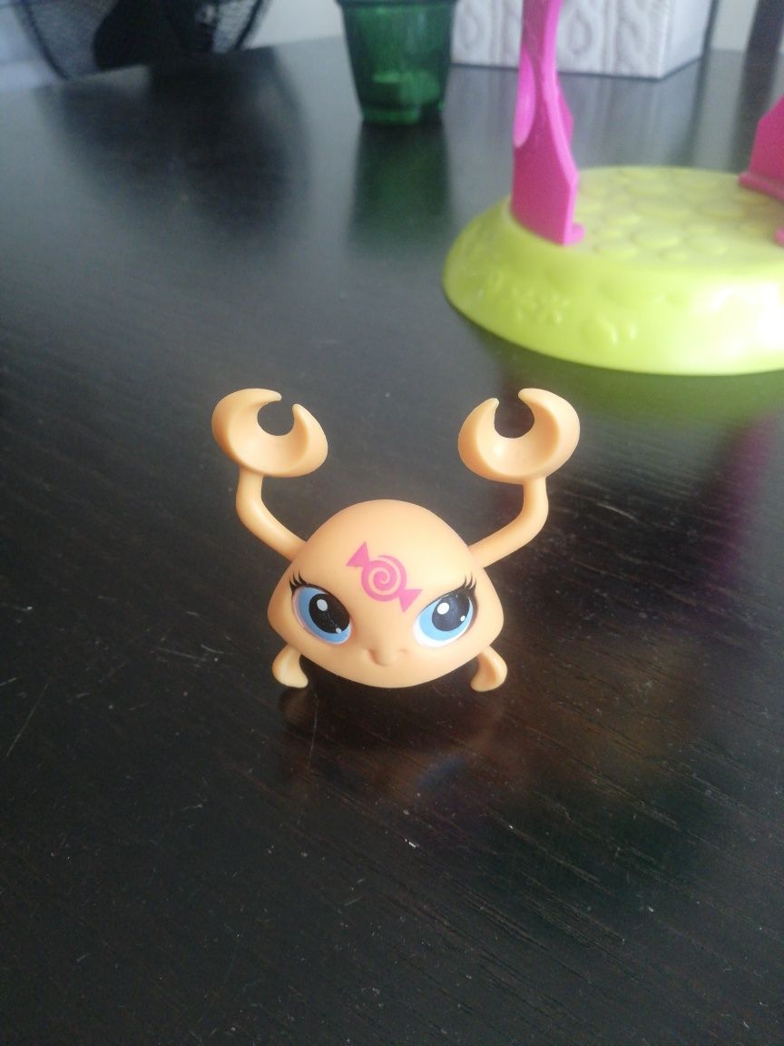 Littlest Pet Shop wesołe miasteczko + GRATIS 2 figurki