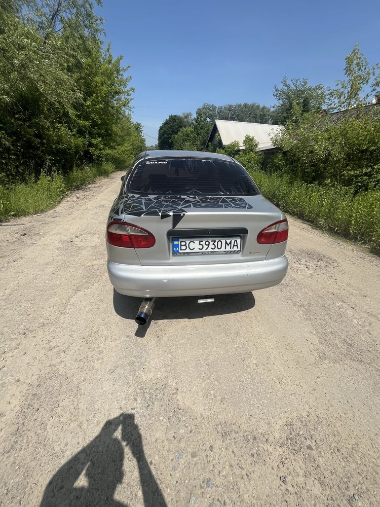 Продам Део Ланос 1.5