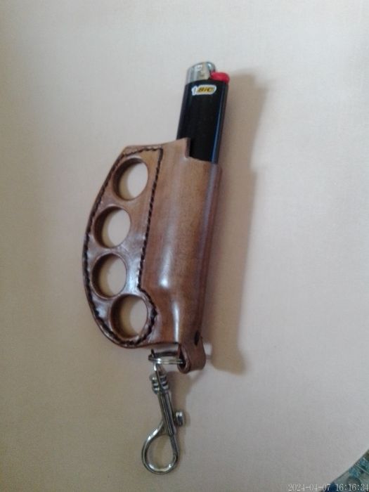 Porta isqueiro em couro produto artesanal