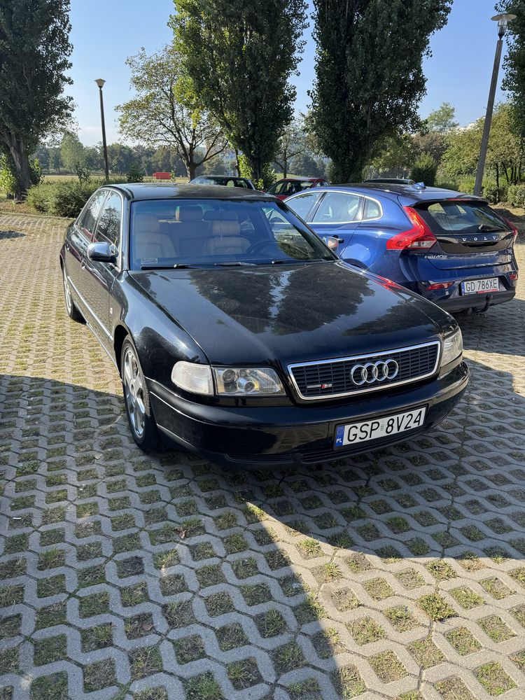 Audi S8 4.2 V8 Quattro