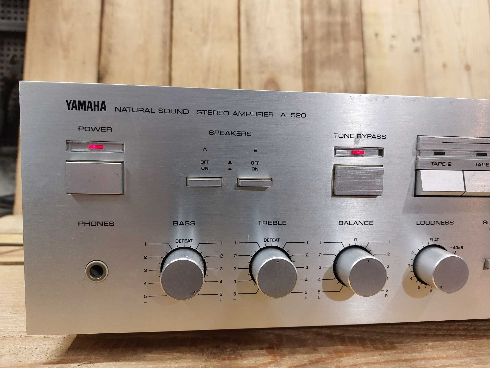 Wzmacniacz Yamaha A-520