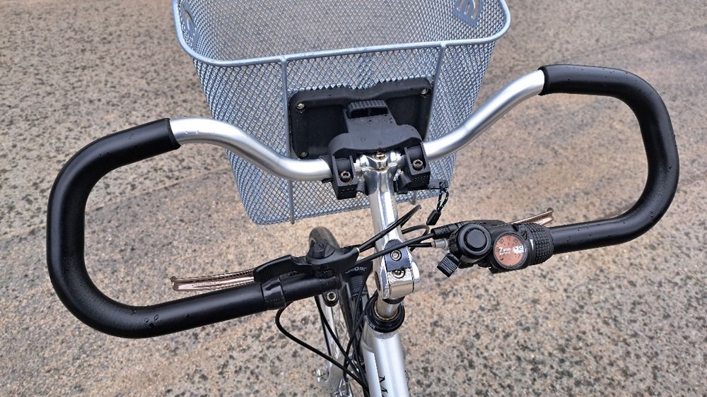 Rower Mercedes na pasku