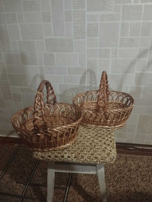 корзинки  плетені з лози малі бу