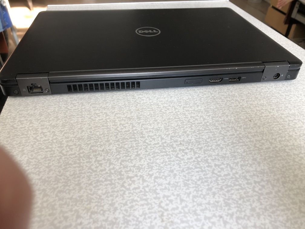 Ноутбук Dell 5480 i7-7820HQ NVIDIA 930MX Ram 8 ssd 256