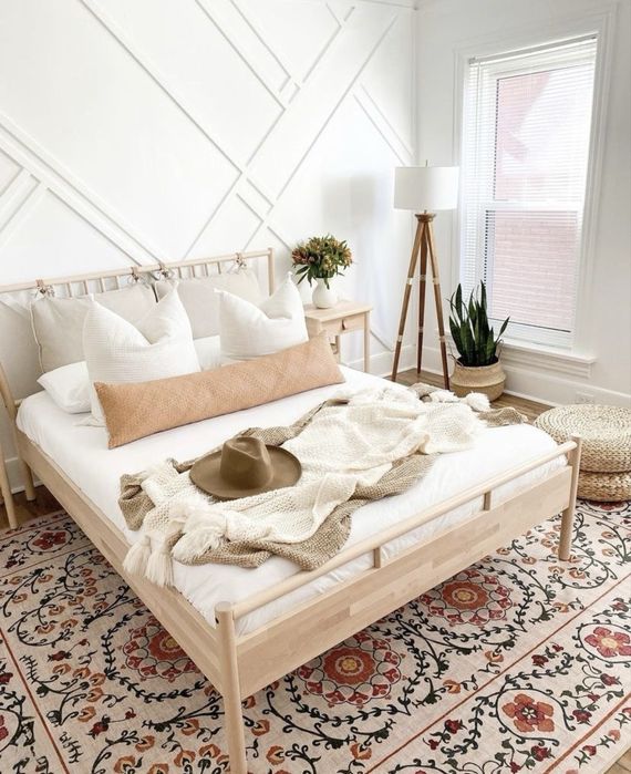 Conjunto IKEA BJÖRKSNÄS - Cama 160x200 + mesa de cabeceira