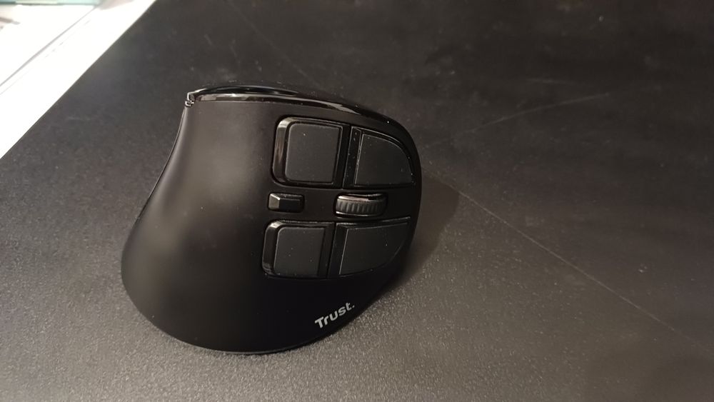 Rato ergonomico Trust Voxx como novo