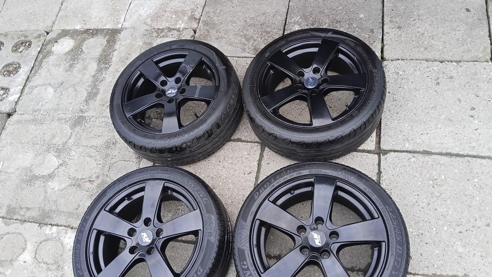 5x120 opel Insignia 225/45/17 lato 2025