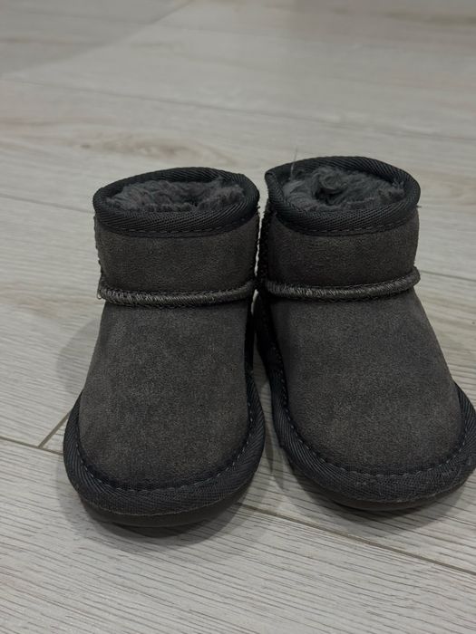 Дитячі теплі уггі