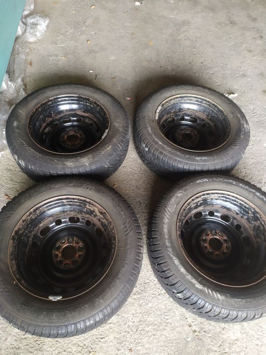Диски 5 114.3 r16 et42 j6.5 цо67.1 мазда шини 215 65 r16 Dunlop зима