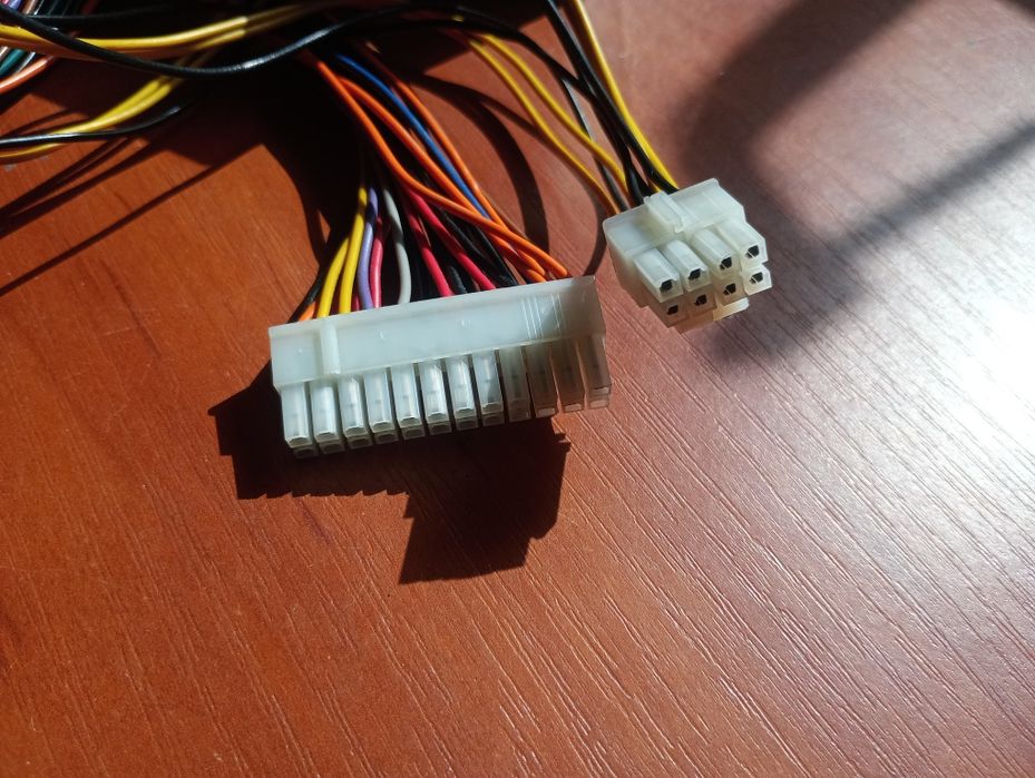 БЖ 24 MB + 8 CPU ATX 450 Вт. Crown CM-PS450 Smart