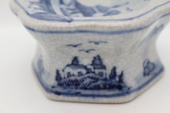 Saleiro Recortado China Qianlong XIX Decoração Cantão Pagodes Ponte