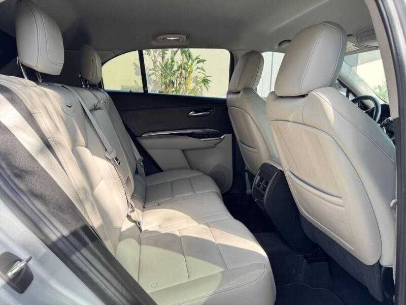 2022 Cadillac XT4 Luxury