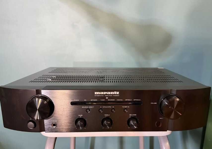 Wzmacniacz Marantz PM6007 w idealnym stanie