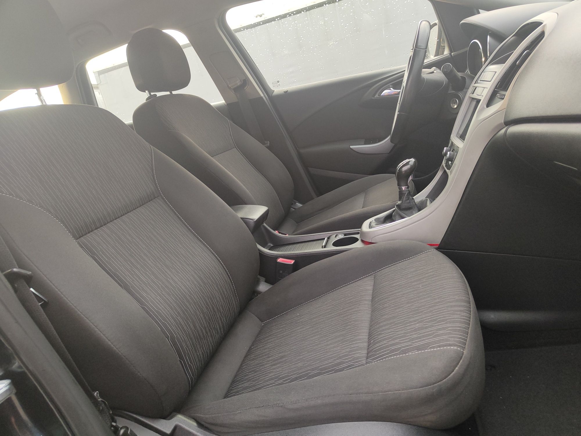 Opel Astra J LIFT 1.4T świeżo sprowadzona z Niemiec super cena