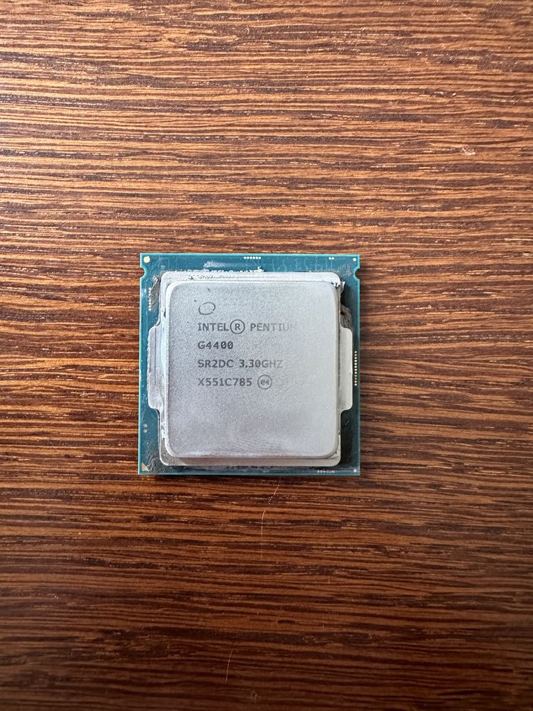 Procesor Intel Pentium SR2DC 3.30 GHZ