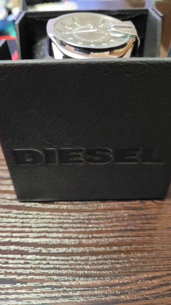 Часы DIESEL мужские ручные, оригинал