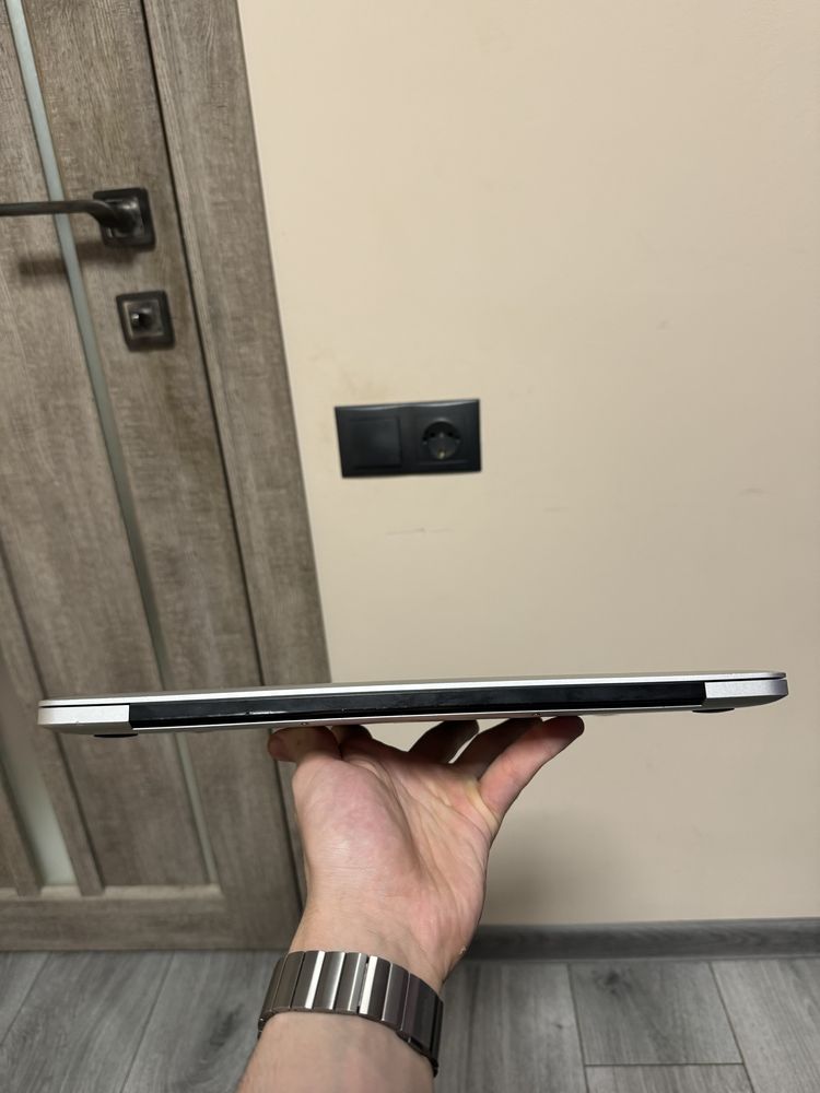 Macbook pro 13 2014 i5 8/256gb