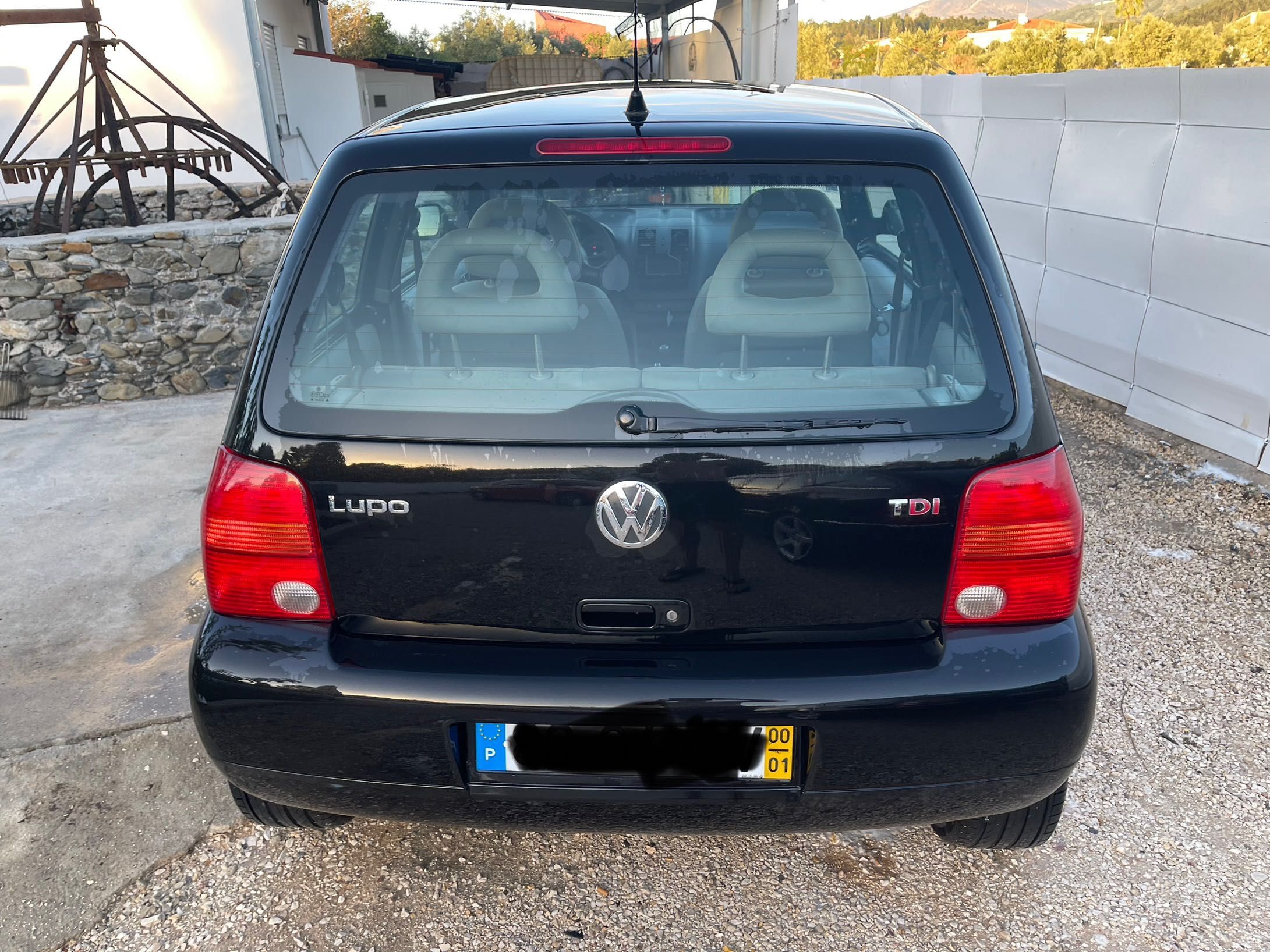Vendo carro muito económico