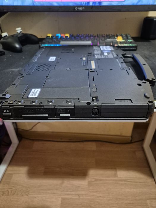 Продам майже новий захищений ноутбук Panasonic Toughbook fz-55